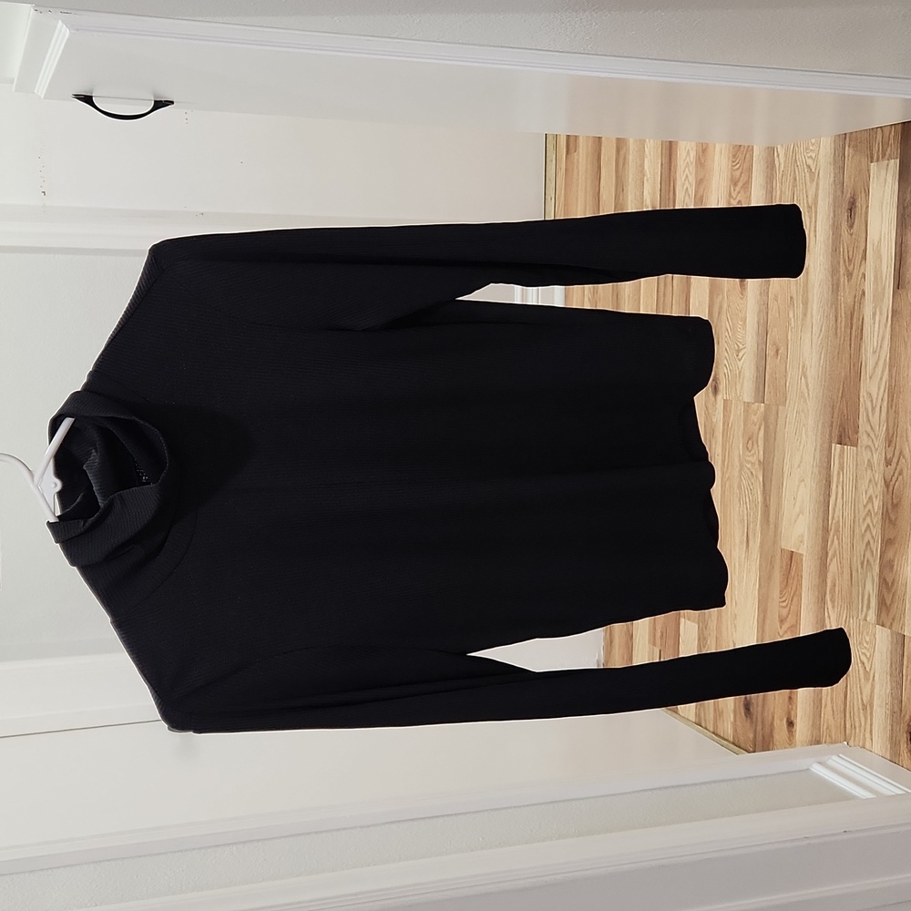 Kith womens turtleneck size M